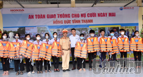 Hoạt động hưởng ứng Ngày thế giới tưởng niệm nạn nhân tử vong vì tai nạn giao thông