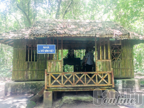 Di tích “Nhà đồng chí Võ Văn Kiệt” ở R