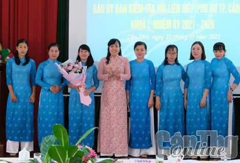 Bầu Ủy ban kiểm tra Hội LHPN TP Cần Thơ