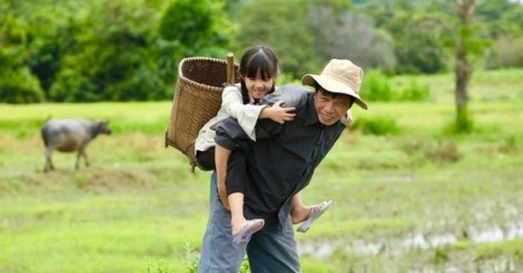 Câu chuyện vượt lên số phận trong “Mẹ rơm”