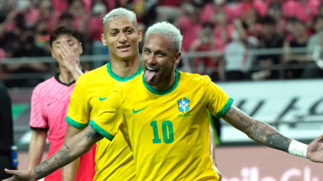 Brazil giấu quân trước giờ bóng lăn