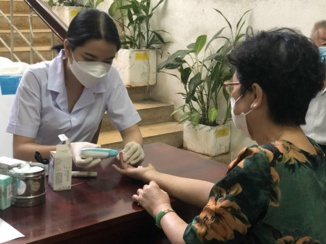 Dinh dưỡng, tập luyện đúng cách cho người bệnh đái tháo đường
