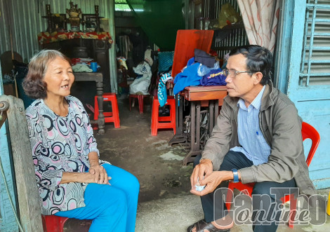 Bí thư chi bộ gương mẫu