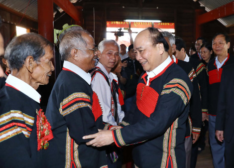 Đấu tranh phòng, chống các âm mưu, thủ đoạn của các thế lực thù địch lợi dụng các vấn đề dân tộc ở Tây Nguyên hiện nay
