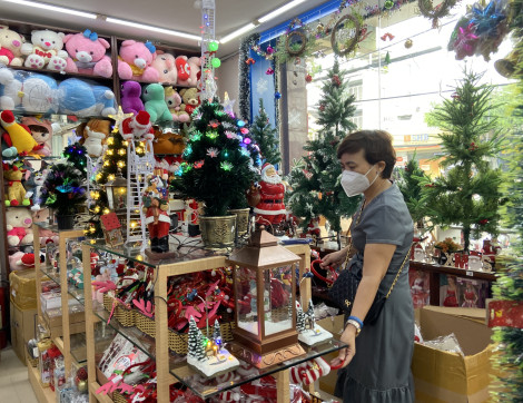 Đa dạng mặt hàng trang trí Giáng sinh