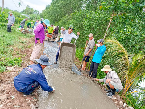 Học Bác làm tốt công tác "Dân vận khéo"