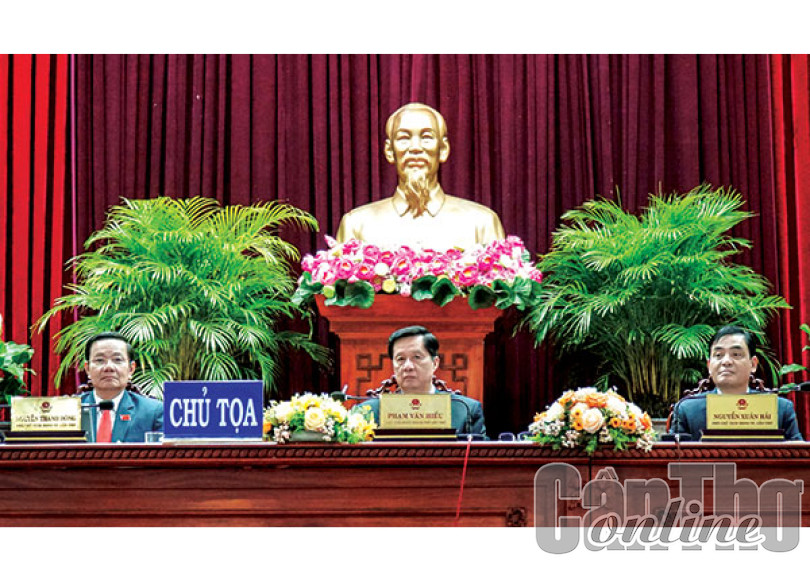 Tập trung thảo luận, bàn các giải pháp thúc đẩy kinh tế - xã hội thành phố phát triển