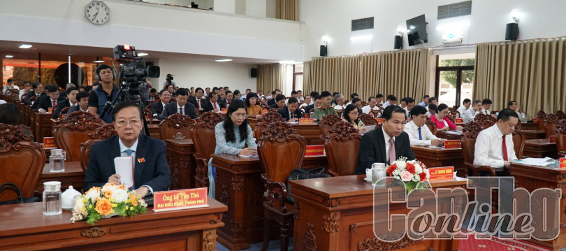 Xây dựng và vận hành tốt hệ thống chính quyền điện tử,đô thị thông minh, kinh tế số, xã hội số