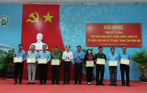 Tiếp tục xây dựng lực lượng vũ trang huyện vững mạnh toàn diện