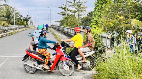 Tiềm ẩn nhiều nguy cơ mất an toàn giao thông
