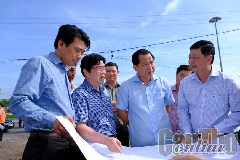 Lãnh đạo thành phố kiểm tra thực tế 2 dự án giao thông trọng điểm