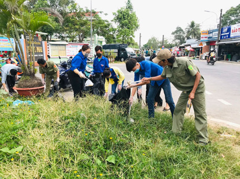 Xây dựng văn minh đô thị gắn với đảm bảo an toàn giao thông