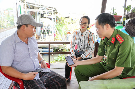 Chuyện về người cảnh sát khu vực chợ nổi Cái Răng