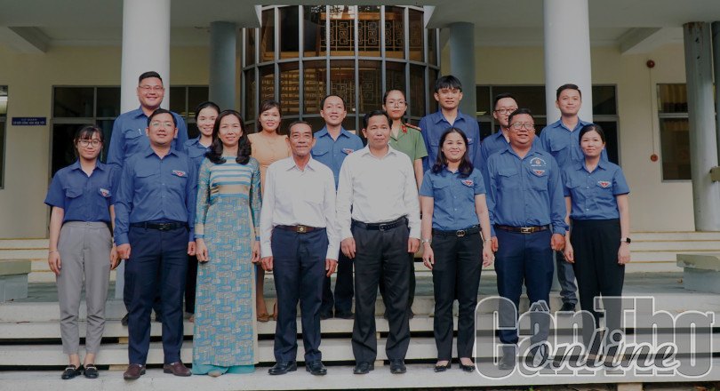 Bí thư Thành ủy gặp gỡ Đoàn đại biểu tham dự Đại hội Đoàn toàn quốc lần thứ XII
