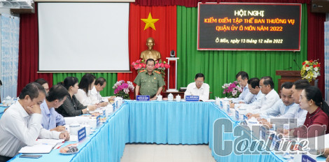 Ban Thường vụ Quận ủy Ô Môn kiểm điểm năm 2022