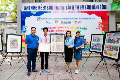 Bảo vệ trẻ trên không gian mạng