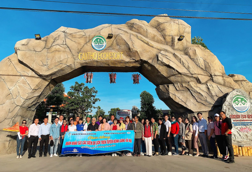 Hậu Giang và Cần Thơ hợp tác phát triển du lịch đường sông