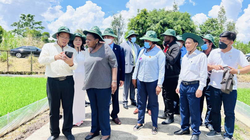 Hợp tác, nghiên cứu khoa học, phục vụ tái cơ cấu ngành Nông nghiệp