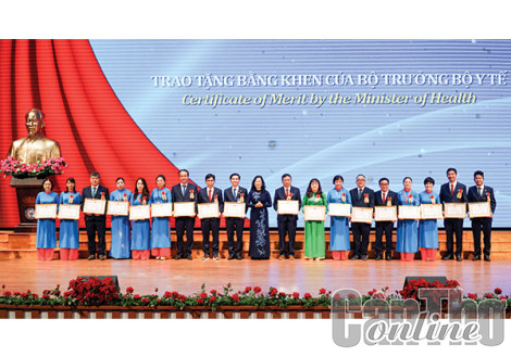 Trường Ðại học Y Dược Cần Thơ kỷ niệm 20 năm thành lập