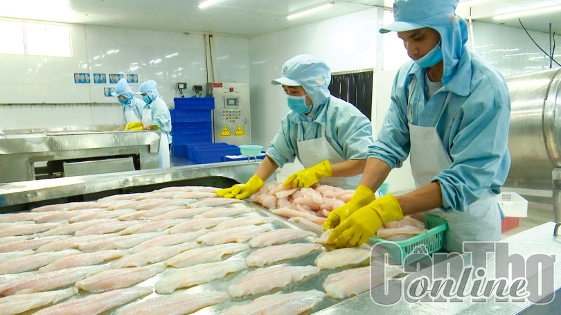 Nhiều thách thức cho tăng trưởng kinh tế năm 2023