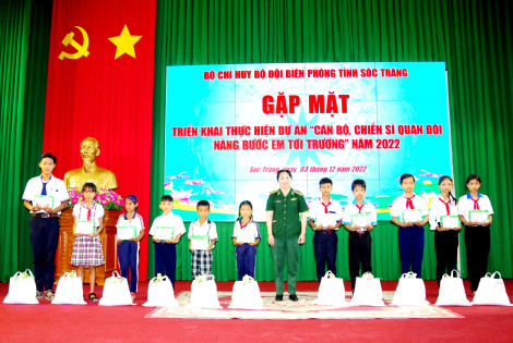 ផ្សព្វ​ផ្សាយ​គម្រោង​ "កម្មាភិ​បាល​ យុទ្ធ​ជន​ កង​ទ័ព​ជំ​រុញ​ដំ​ណើរ​ប្អូន​ៗទៅ​សាលា​"