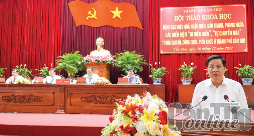 Tạo chuyển biến hơn nữa trong đấu tranh, phòng ngừa biểu hiện “tự diễn biến”, “tự chuyển hóa”