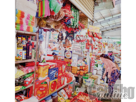 Thương mại - dịch vụ chuyển biến tích cực