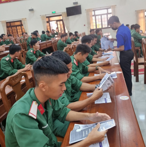 Tư vấn nghề nghiệp, giới thiệu việc làm cho bộ đội xuất ngũ năm 2023