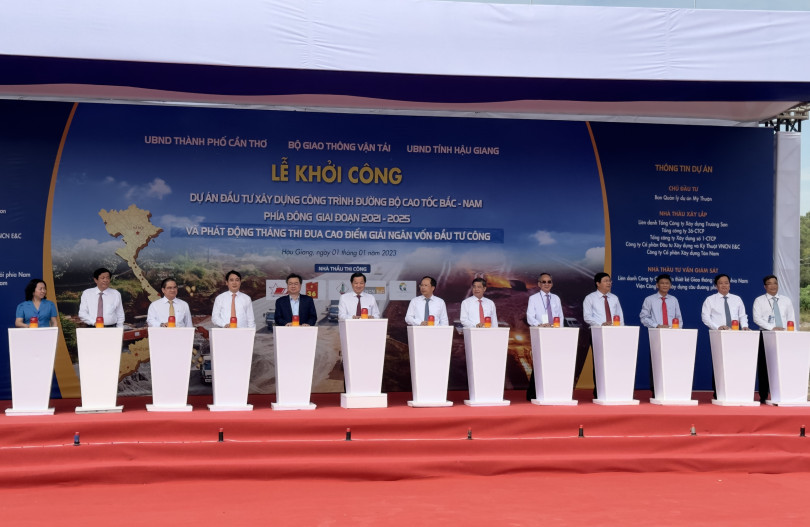Khởi công đồng loạt 12 dự án thành phần cao tốc Bắc-Nam