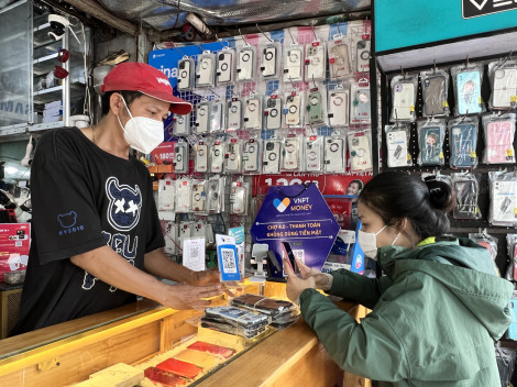 Tăng tiện ích, mở rộng thanh toán không dùng tiền mặt