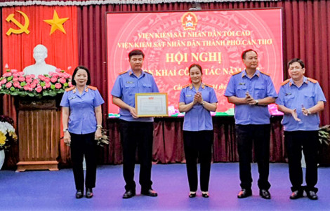 Ðẩy nhanh tiến độ điều tra, truy tố, xét xử, xử lý nghiêm các vụ án, vụ việc tham nhũng, tiêu cực
