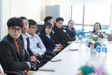 Tổ chức buổi phỏng vấn cho "Lễ vinh danh nhà môi giới bất động sản uy tín 2022"