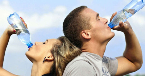 Muốn trẻ lâu và lão hóa khỏe mạnh, hãy bổ sung đủ nước!