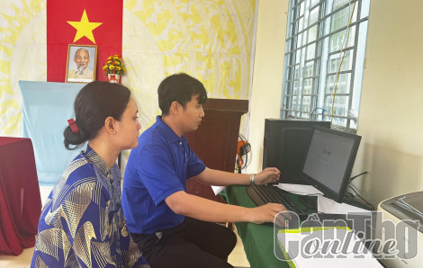 Tạo thuận lợi để người dân thực hiện hồ sơ dịch vụ công trực tuyến
