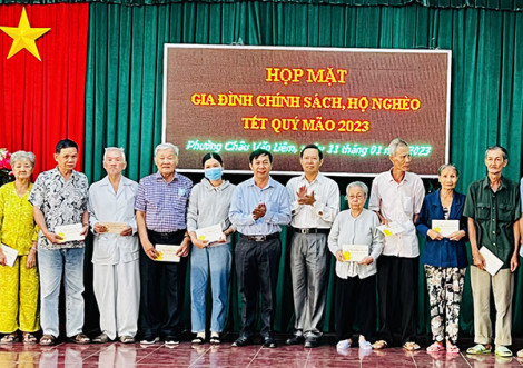 Chăm lo Tết cho gia đình chính sách, hộ nghèo