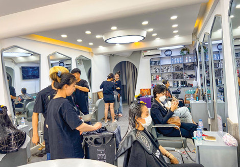 Dịch vụ làm đẹp vào mùa cao điểm