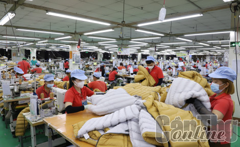 Nỗ lực trả lương, thưởng Tết cho công nhân, người lao động