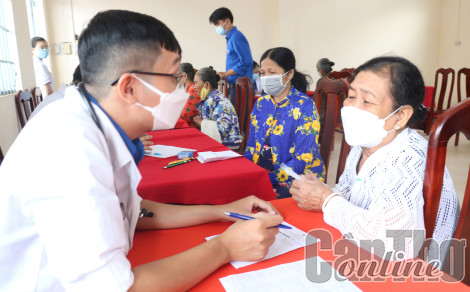 Tuổi trẻ TP Cần Thơ tổ chức nhiều hoạt động chào mừng 93 năm Ngày thành lập Đảng Cộng sản Việt Nam