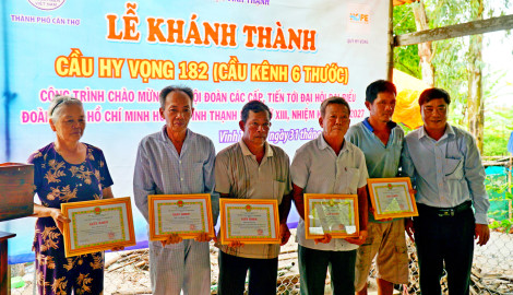 Năng động đưa nghị quyết của Đảng vào cuộc sống