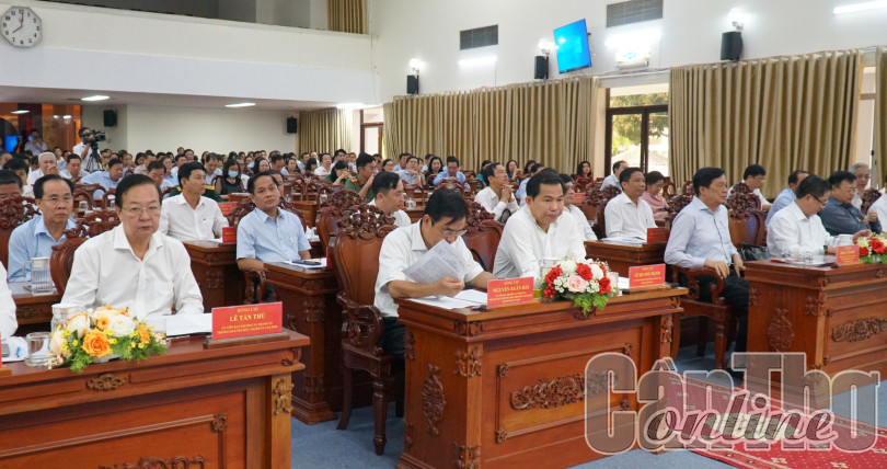 Nhanh chóng đưa các nghị quyết và chỉ thị của Trung ương vừa ban hành vào thực tiễn cuộc sống