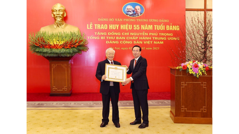 Lễ trao Huy hiệu 55 năm tuổi Đảng tặng Tổng Bí thư Nguyễn Phú Trọng