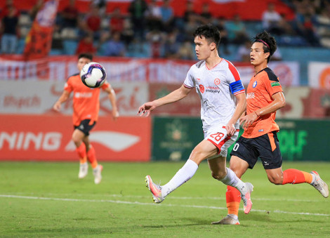 V.League lăn bóng với nhiều lo âu