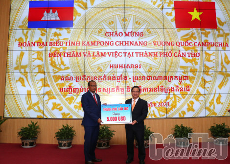 Lãnh đạo thành phố tiếp đoàn công tác tỉnh Kompong Chhnang