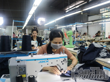 Hỗ trợ doanh nghiệp sử dụng năng lượng xanh - sạch