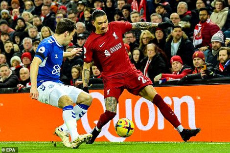 Liverpool chặn đà trượt dốc