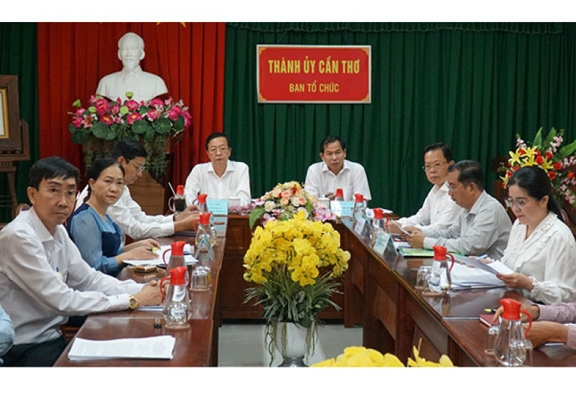 Tổ chức lấy phiếu tín nhiệm đối với chức danh, chức vụ lãnh đạo, quản lý trong hệ thống chính trị phải bảo đảm đúng thực chất