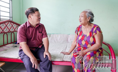 Chi bộ khu vực 3, phường Châu Văn Liêm làm theo gương Bác