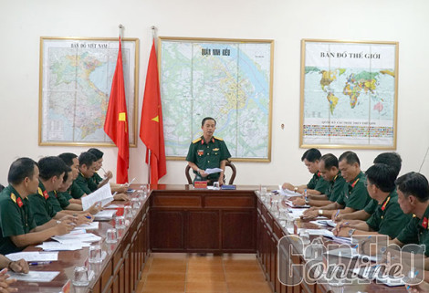 Kiểm tra công tác chuẩn bị huấn luyện ở quận Ninh Kiều