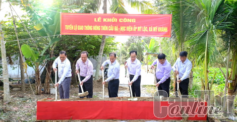 Khởi động chiến dịch làm thủy lợi, giao thông, xây dựng cảnh quan môi trường
