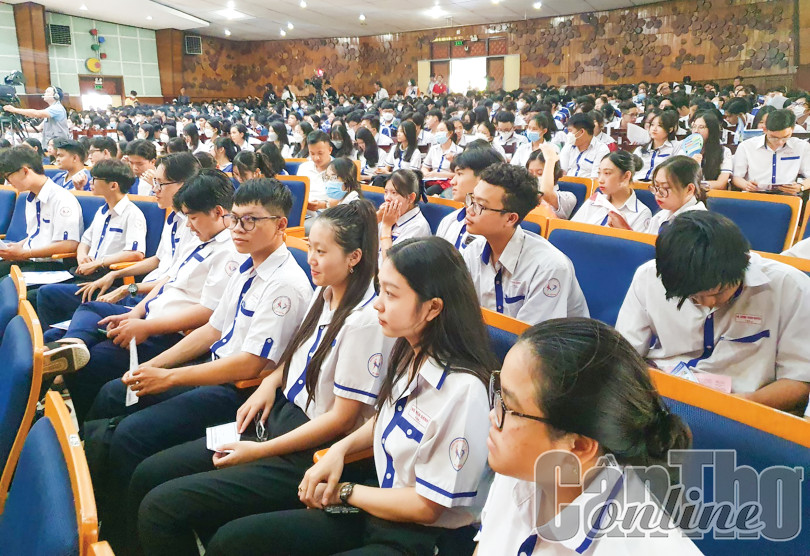 Tuyển sinh 2023: đa dạng ngành nghề, phương thức xét tuyển